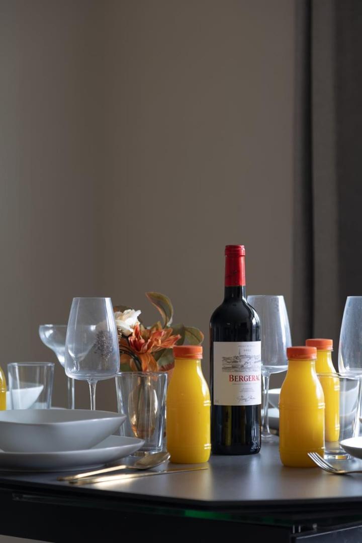 5020 Curial - Chic 19th Appartement *