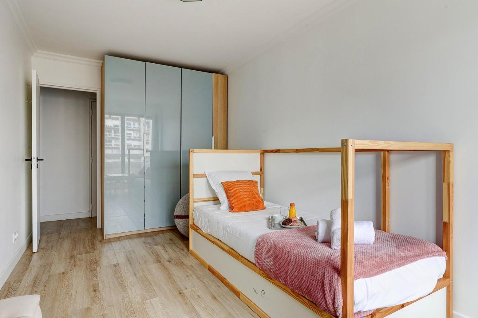Appartement 5020 Curial - Chic 19th Parijs